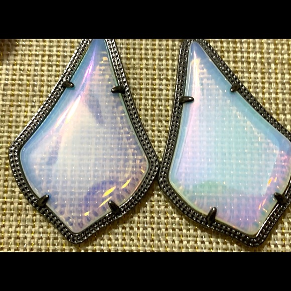 ❌SOLD❌ Kendra Scott Opalite Alexis - Picture 5 of 6